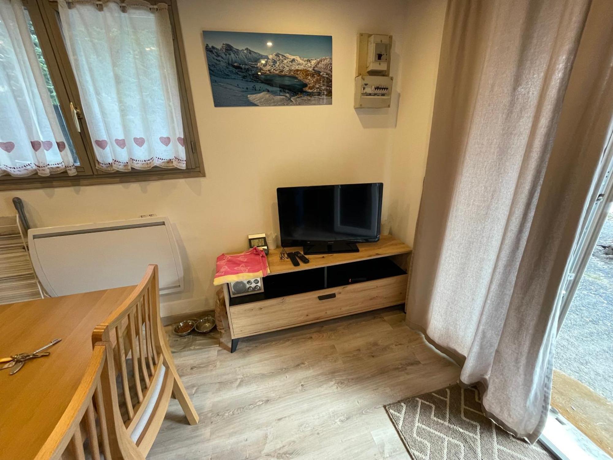 Le Picoulet : Appartement Tout Confort Coeur De Village 拉富 外观 照片